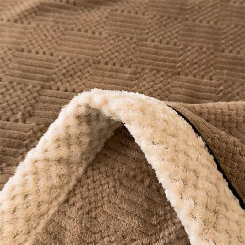 IEncrypted Carved Velvet Autumn Winter Warm Sofa Blanket Soft Comfortable Warmth Bed Blankets Throw Fluffy Breathable Bed Sheets H251216 - view 5