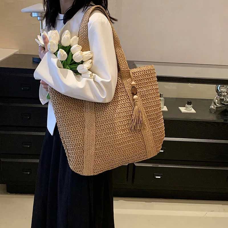Summer Woven Shoulder Bag Women Beach Bag Female Straw Knitted Handmade Large Capacity Handbag Purse Travel Tassel Shopper Tote M251216