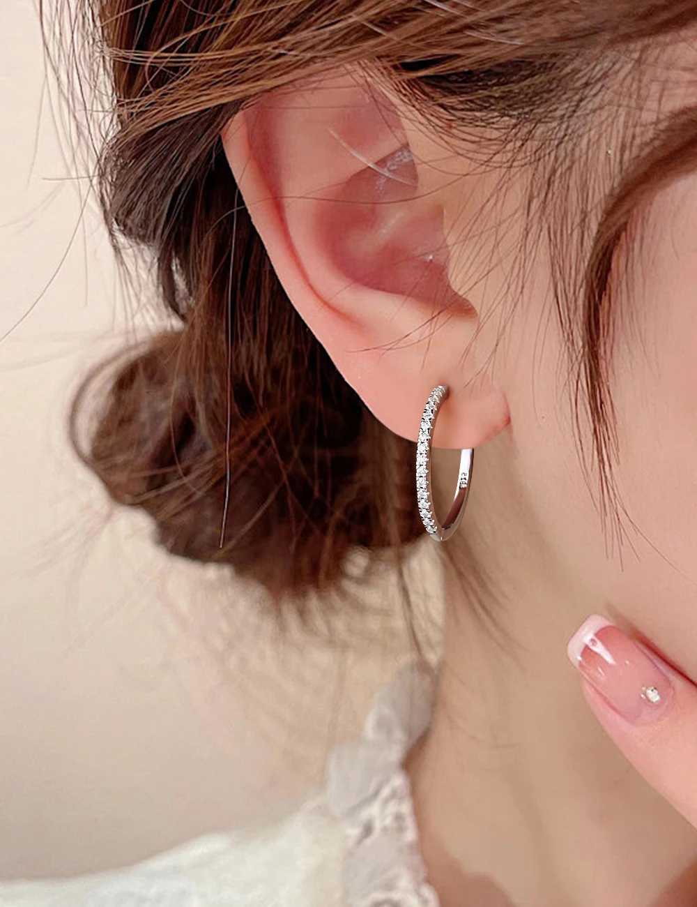 LinkerLove Moissanite Hoop Earrings S925 Sterling Silver Diamond Earrings 18K Gold Plated Trendy Jewelry for Bridal Wedding Gift G251216