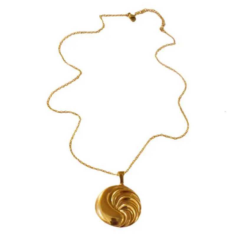 New Womens Round Vortex Thread Trend Pendant Design Personalized Necklace M251216