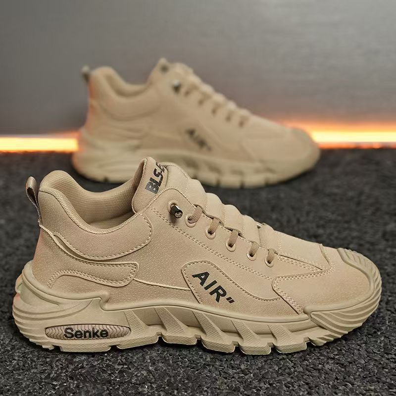 New design Men's Shoes Spring New Men's breathable casual shoes Trendy, versatile and simple sports shoes One foot solid color casual shoes 