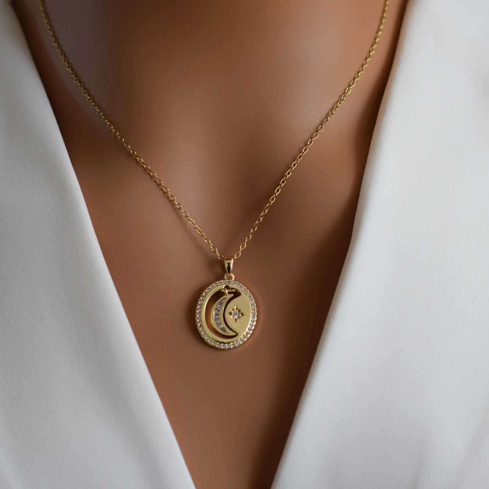 Womens Titanium Steel Chain Gold Plated Diamond Moon Star Round Half Necklace M251216