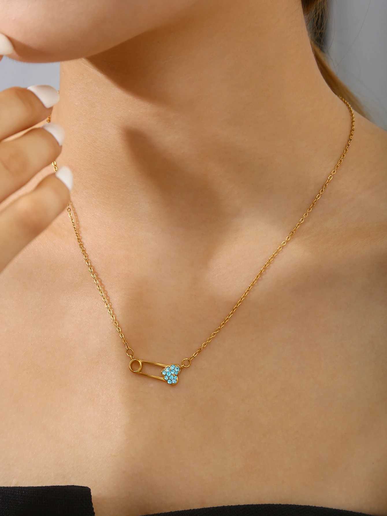 Y2K Style Personalized Niche Exquisite StainlESS Steel 18K Gold-Plated Diamonds Heart Pin Pendant CollaRBone Chain Female M251216