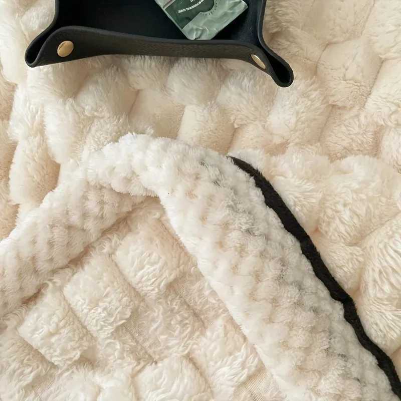 Solid Colour Blanket for Bed - Cozy Warm Fuzzy Blankets for Women Plush Large Fleece Throws for Girls Office Blanket H251216 - view 6