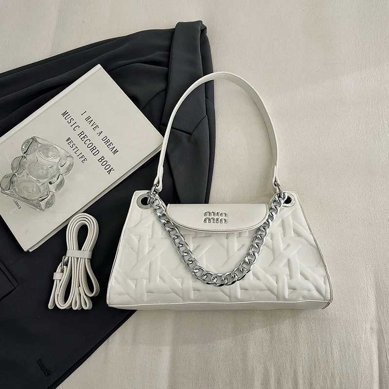 Commuter Crossbody Bag - Vintage-Inspired Leather Tote With Paris Designer Lettering Minimalist Womens Large Capacity M251216