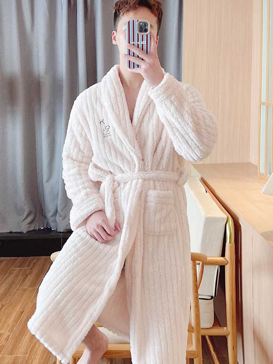 Mens Robes Long Sve Coral Fce Robe Thi Warm Batobe Luxury Home Clothes Morning Gown Mid-Length Fiber Winter Wear Bathrobe Men C251216