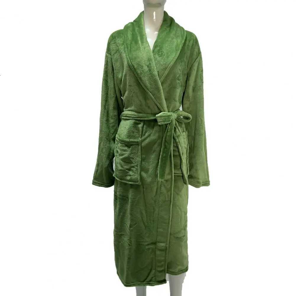 Womens Flannel Robe Thick Warm Fleece Bathrobe with Pockets Winter Soft Plush Long Nightgown Sleepwear Plus Size Loungewear C251216