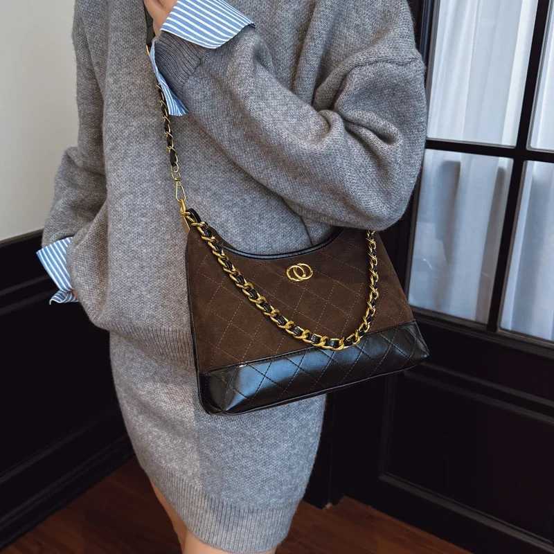 Famous Design Shoulder Bag Leisure And Portable Fashionable Womens Handbag Classic Womens Chain Strap Crossbody Bag M251216