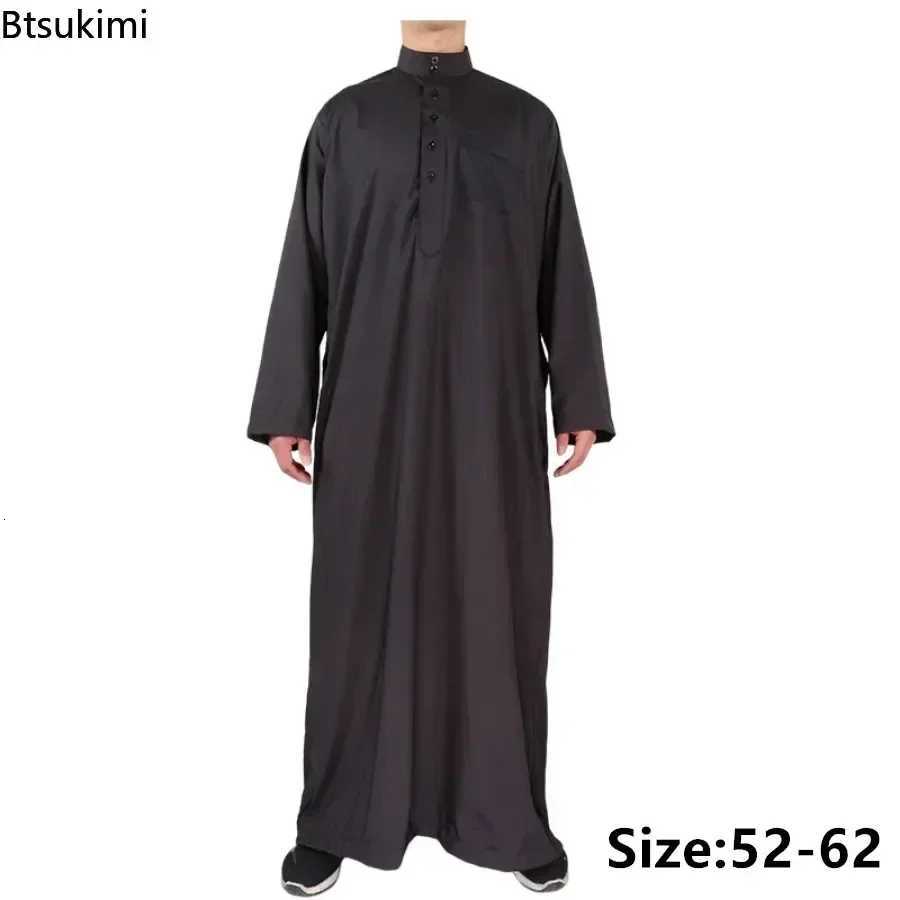 2025 Mid East Men Clothing Muslim Fashion Abayas Mens Solid Color Robe Pakistan Kaftan Arab Islamic Jubba Thobe Musulman Homme W251216