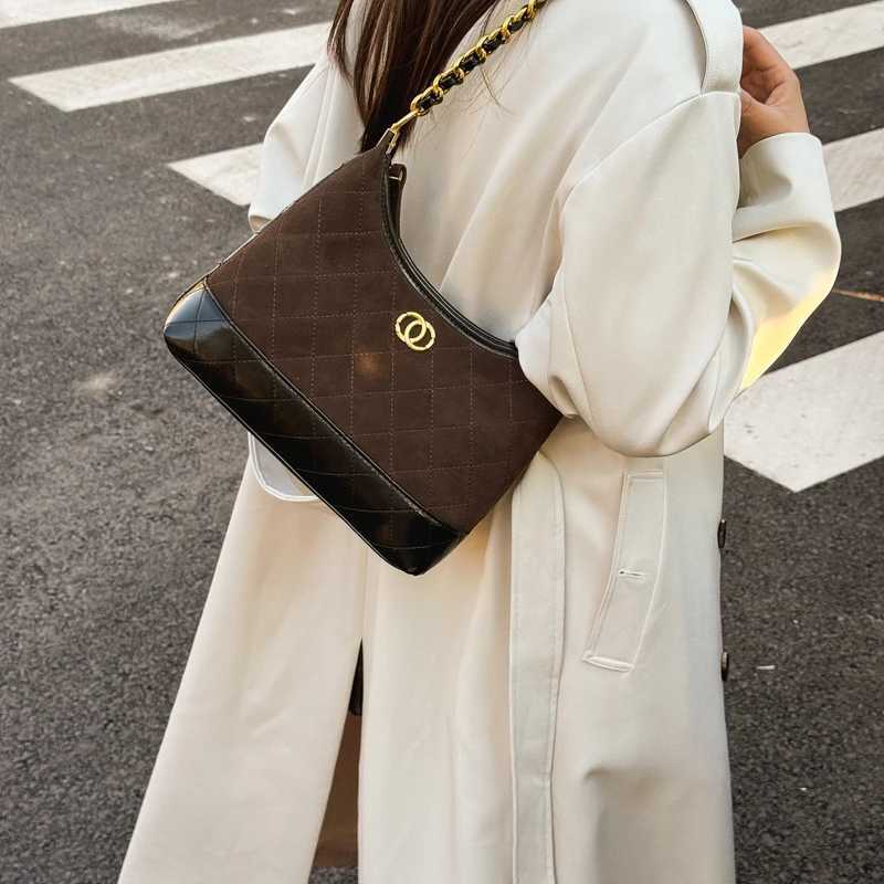 Famous Design Shoulder Bag Leisure And Portable Fashionable Womens Handbag Classic Womens Chain Strap Crossbody Bag M251216