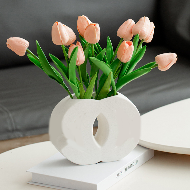 Luxury ceramic vase designer classic logo shape white vase INS style floral vase cream style Nordic Dining table decoration vase home entrance ornaments