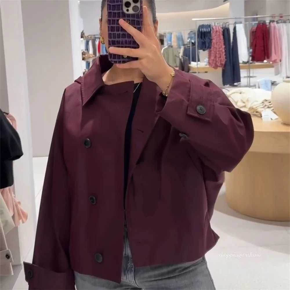 2025 new womens clothing European and American style fashionable design sense lapel bat style short windbreakerT251216