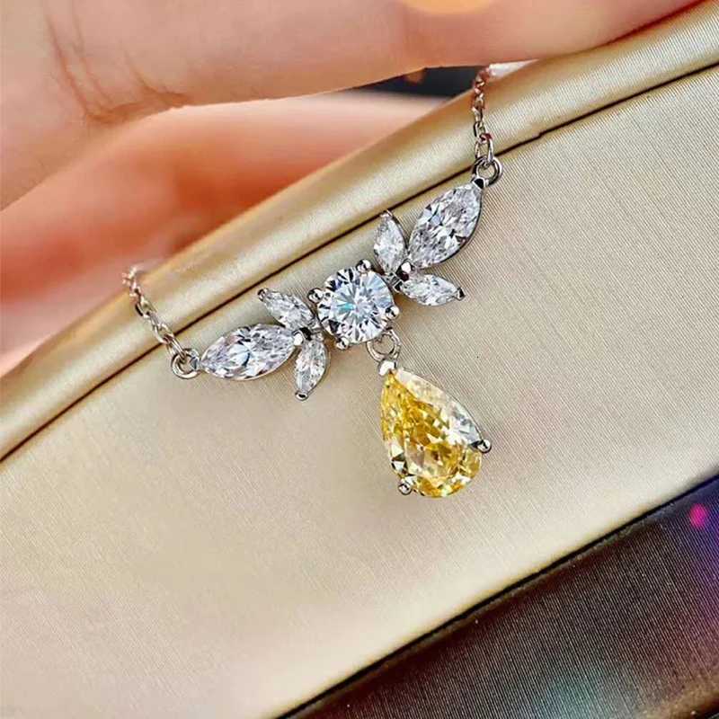 Huitan Newly Designed Womens Necklace with Sparkling Yellow/White Cubic Zirconia Engagement Wedding Party Statement Accessories M251216