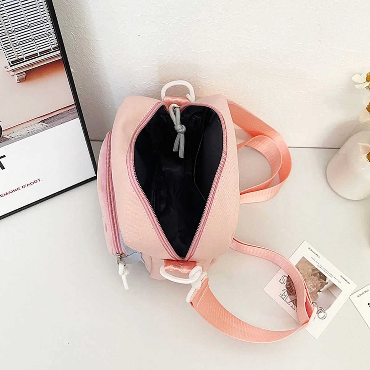 Sanrio Cute Shoulder Bags Hello Kitty Large Capacity Daily Crossbody Bag Cartoon Anime Figures Handbag Phone Bag H251216