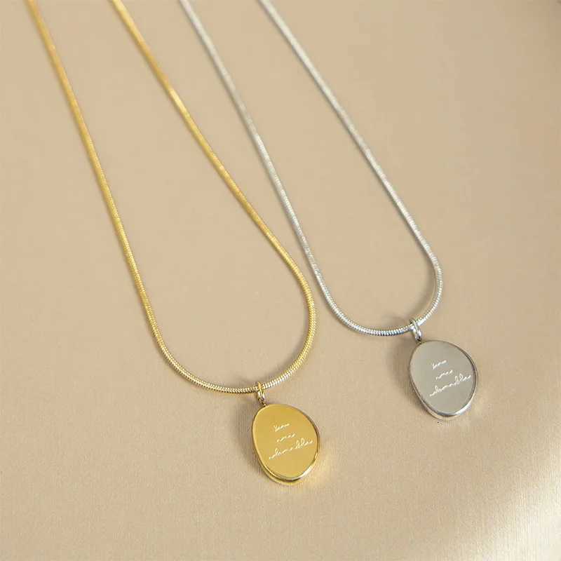 Hot Sale Golden silver Beanie Letter Brand Necklace Women Summer Clavicle Chain Exquisite Pendant Necklace M251216