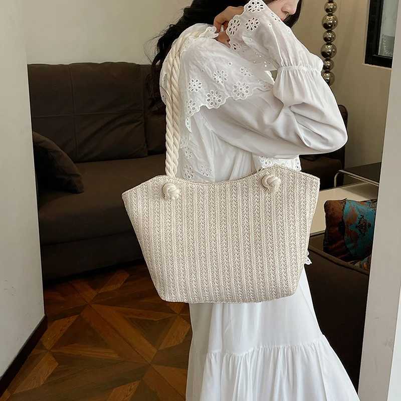 Personalized Leisure Commuter Tote Bag Summer New Fashion Simple Shoulder Bag Trend Large Capacity Handbag M251216