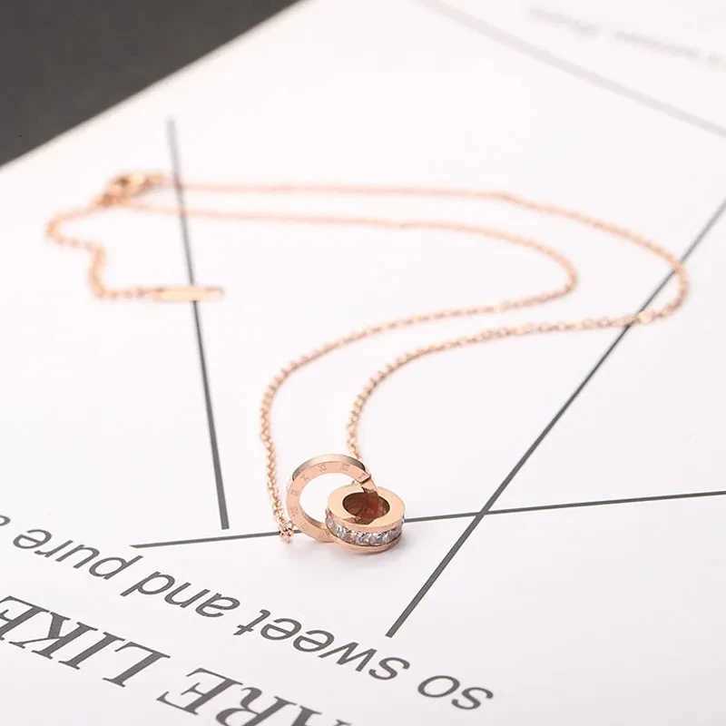 Stainless Steel Famous Brand Roman Numerals Pendant Necklace for Woman Necklace Luxury Jewelry Female Top Qu Wholesale M251216