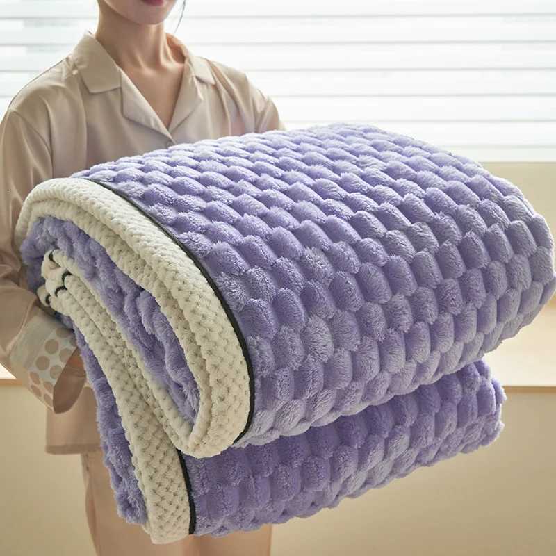 Warm Coral Fleece Blanket Double-Sided Thick Plush for Autumn Winter Bed Sofa Soft Flannel Cozy Pink Grey Green Turtle Design H251216 - view 4