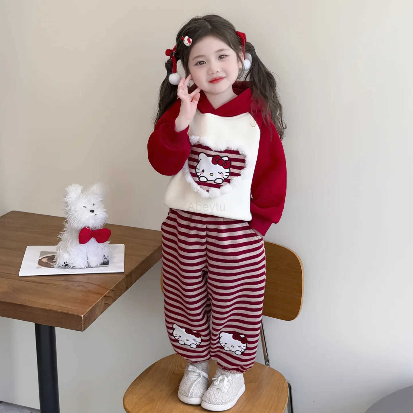 Sanrio Anime Girls Autumn and Winter Plush Thickened Set Cartoon Hello Kitty childrens hoodie two-piece set Baby Fashion Sweet Set H251216