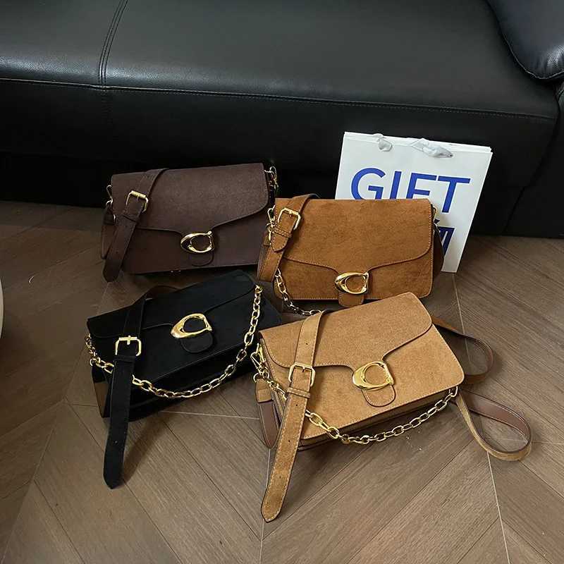 Large-Capacity Handbags New Niche Chain Shoulder Bag Versatile Crossbody for Everyday Style Bags for Women M251216