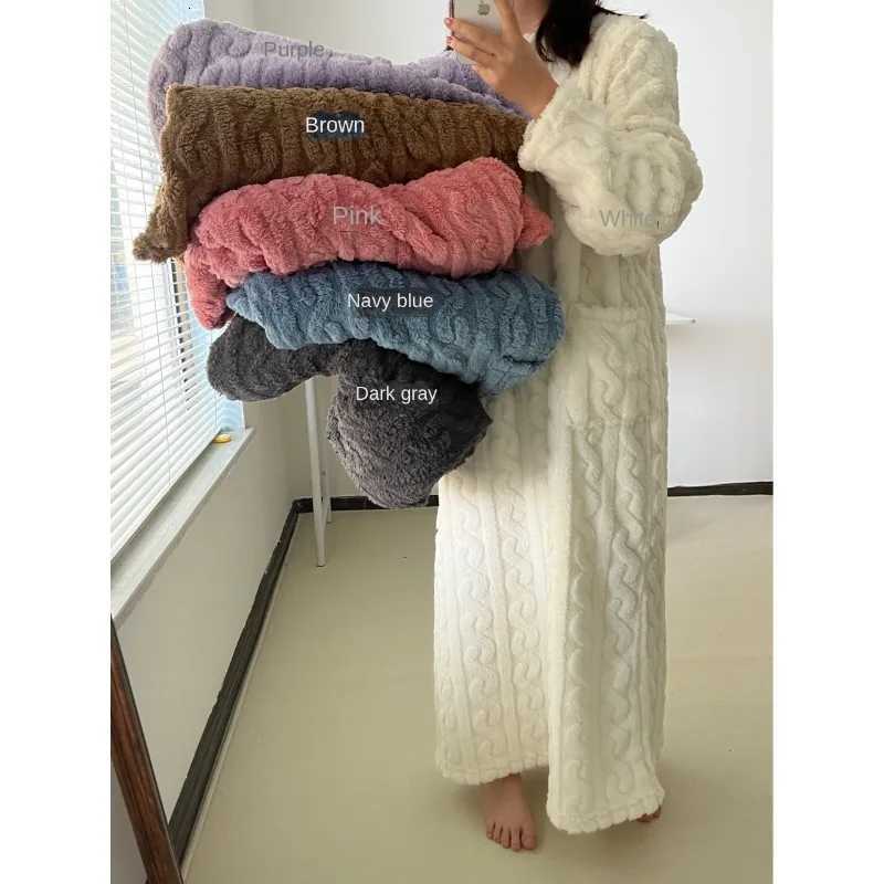 Bathrobe Woman Shower Autumn and Winter Thickened Coral Velvet Jacquard Sleeping Gown Long Section Solid Colour Warm Bath Robe C251216