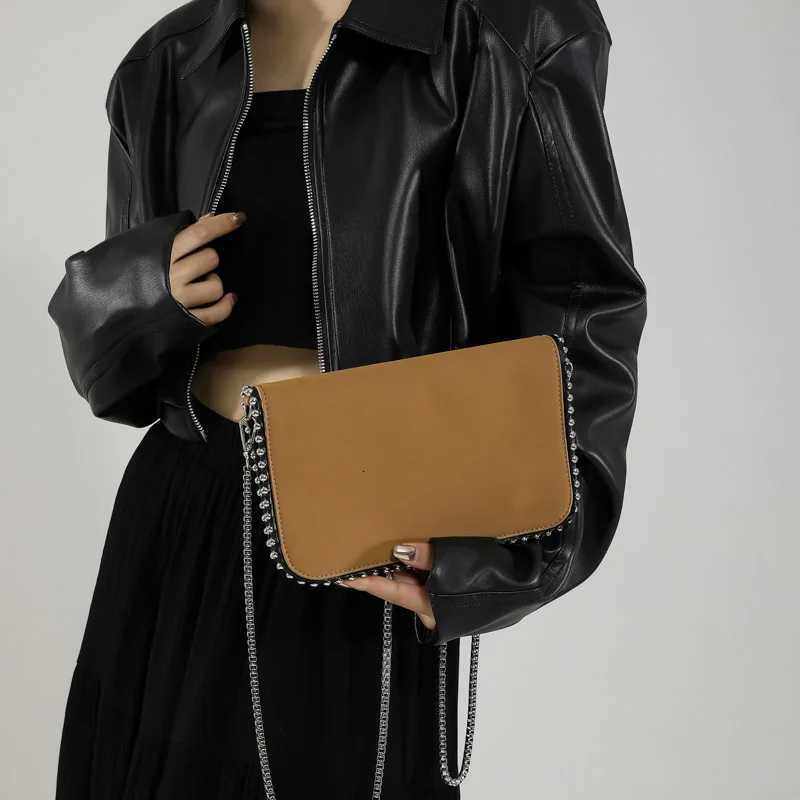 Designer Flip Crossbody Bags For Women Fashion Chain Mobile Phone Purse Travel Vacation Shoulder Messenger Bag Sac A Main Female M251216