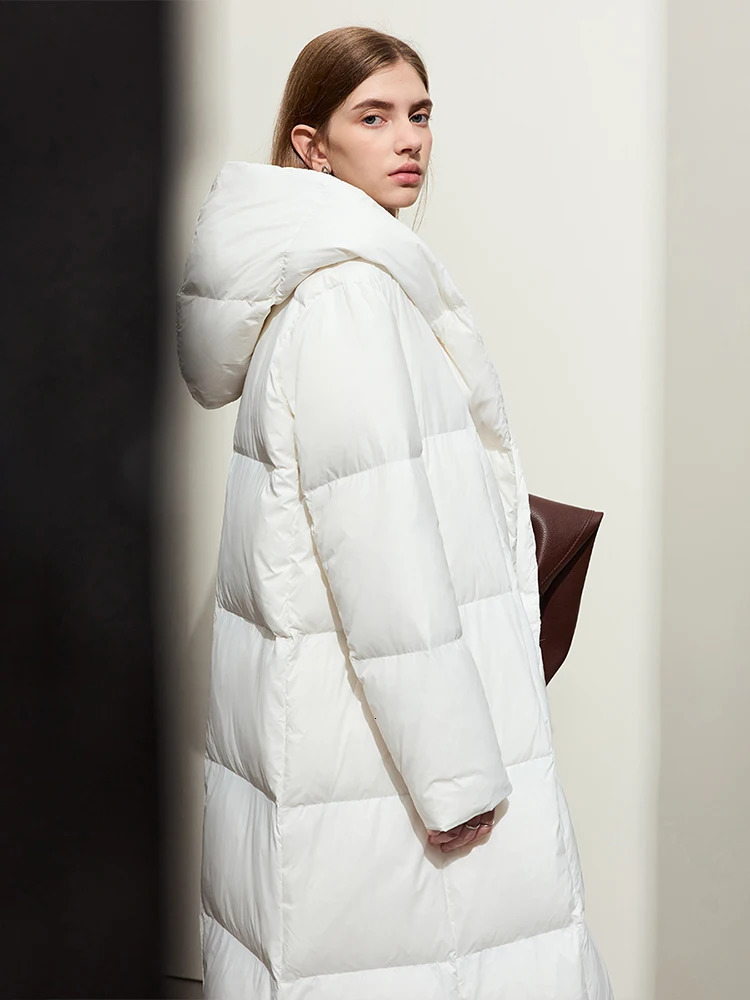 AMII Minimalist 2024 Down Puffer Coat For Women Winter Long Bread Coat Light Thick Warm Quality Fashion Outerwear 12324060 251216
