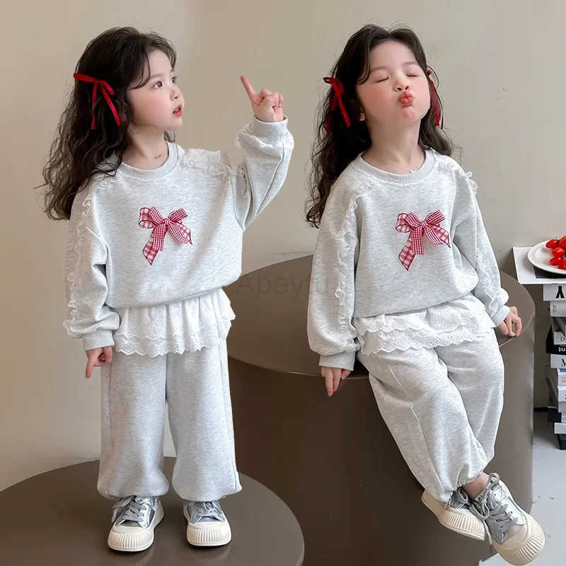 Sanrio 2025 Spring/Autumn Girls Bow-Tie Lace Set Stylish Baby Girl Casual Set Childrens Round-Neck Sweatshirt and Trousers Sets H251216