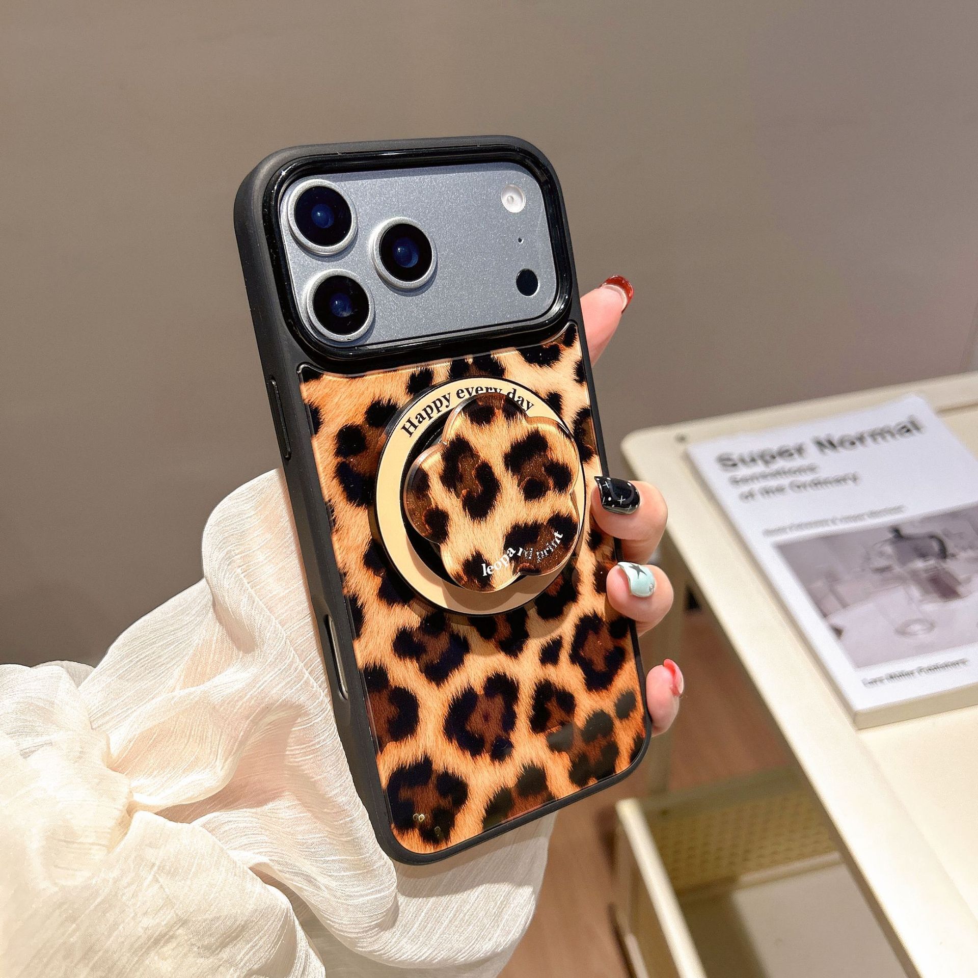 Gilt Leopard Pattern Compatible with iPhone 17 Pro Max Apple 16 Phone Case 15 Magnetic Stand European and American Foreign Trade Shockproof