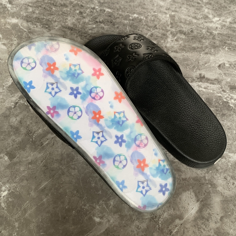 Stylish Trendy Men's Colorful Embossed Slippers 2026 Summer Designer New Collection Versatile Indoor Outdoor Beach Casual Slides Free Shipping La