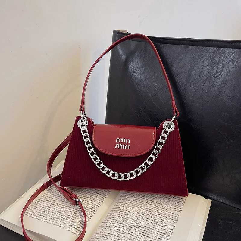 Elegant Womens Leather Stylish Classic Crossbody Tote Bag Designer Shoulder Fashion Handbag For Daily Lifestyle M251216