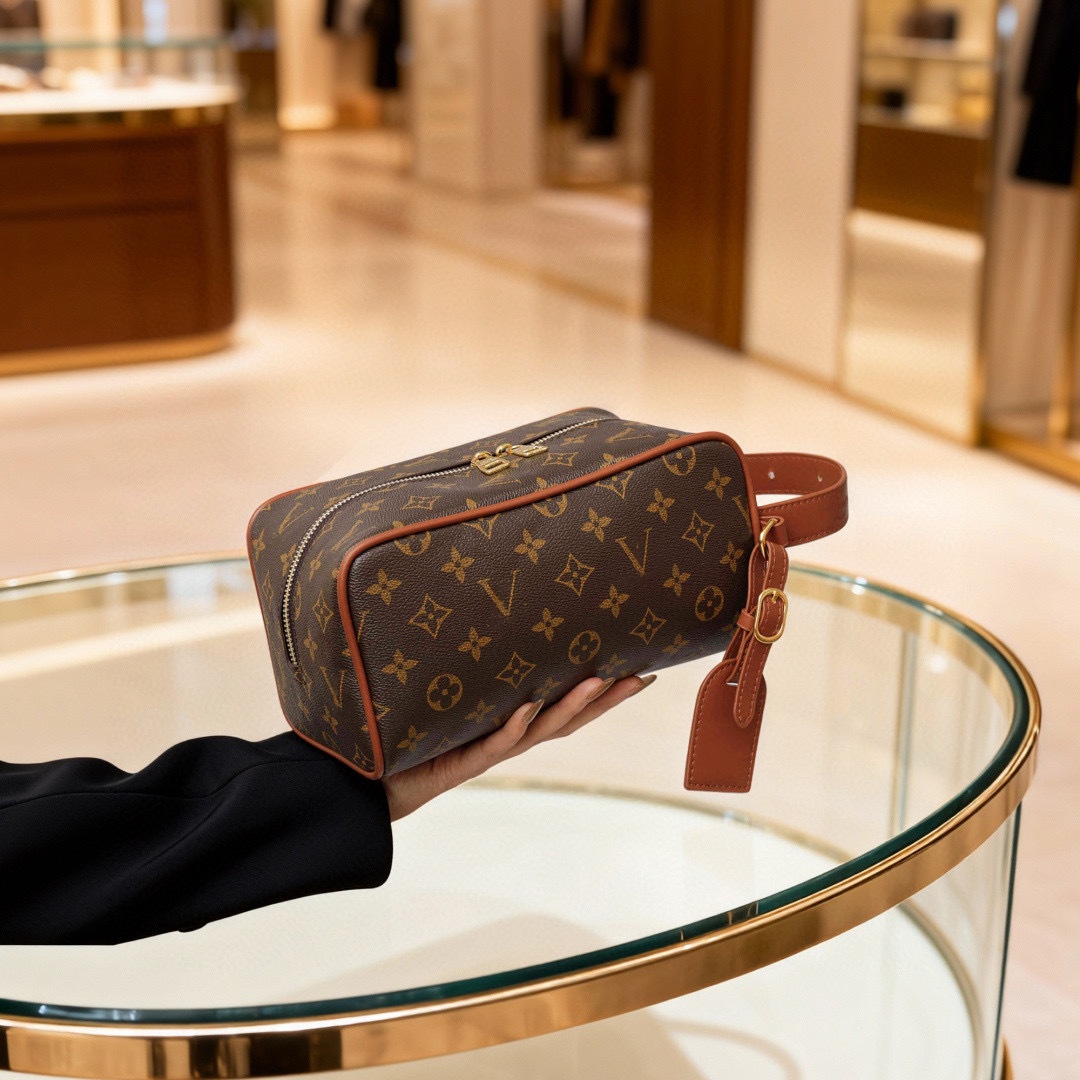 Cosmetic Bags Fashion Makeup Bag Women Designers Handbag Travel Pouch Ladies Purses High Quality Organizador lvslys Toiletry Bag vanity bag designer a688