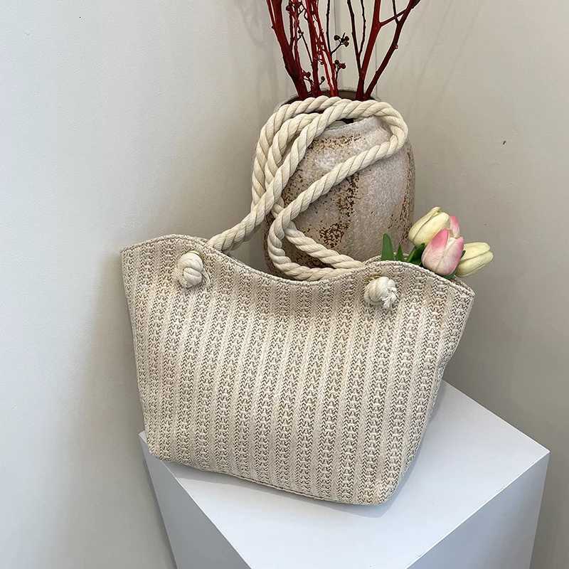 Personalized Leisure Commuter Tote Bag Summer New Fashion Simple Shoulder Bag Trend Large Capacity Handbag M251216