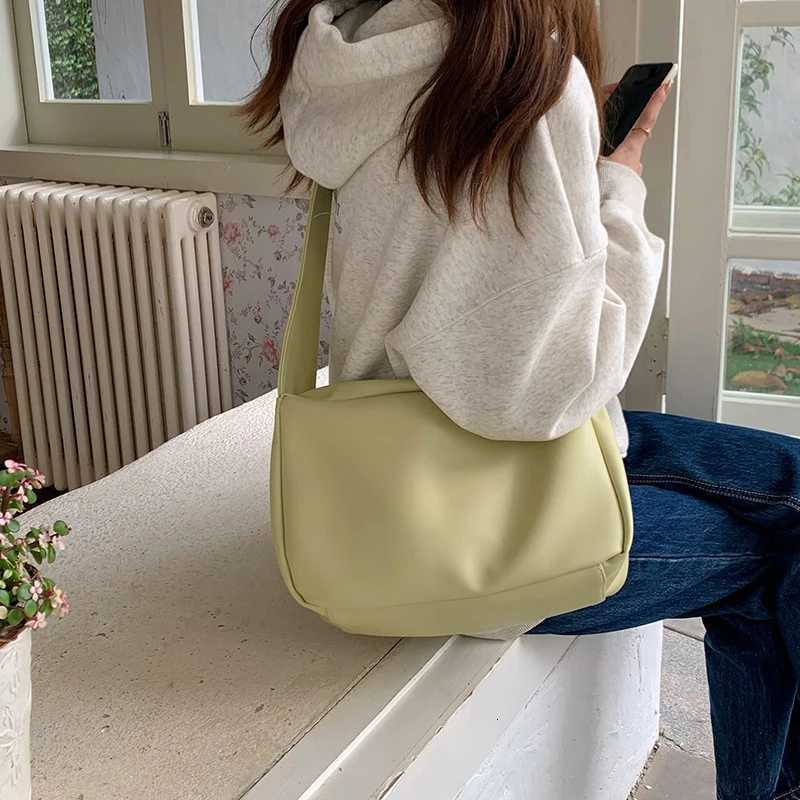 New PU Soft Leather Womens Large Capacity Crossbody Bag Small Commuter College Student Class Shoulder Totes Bag M251216