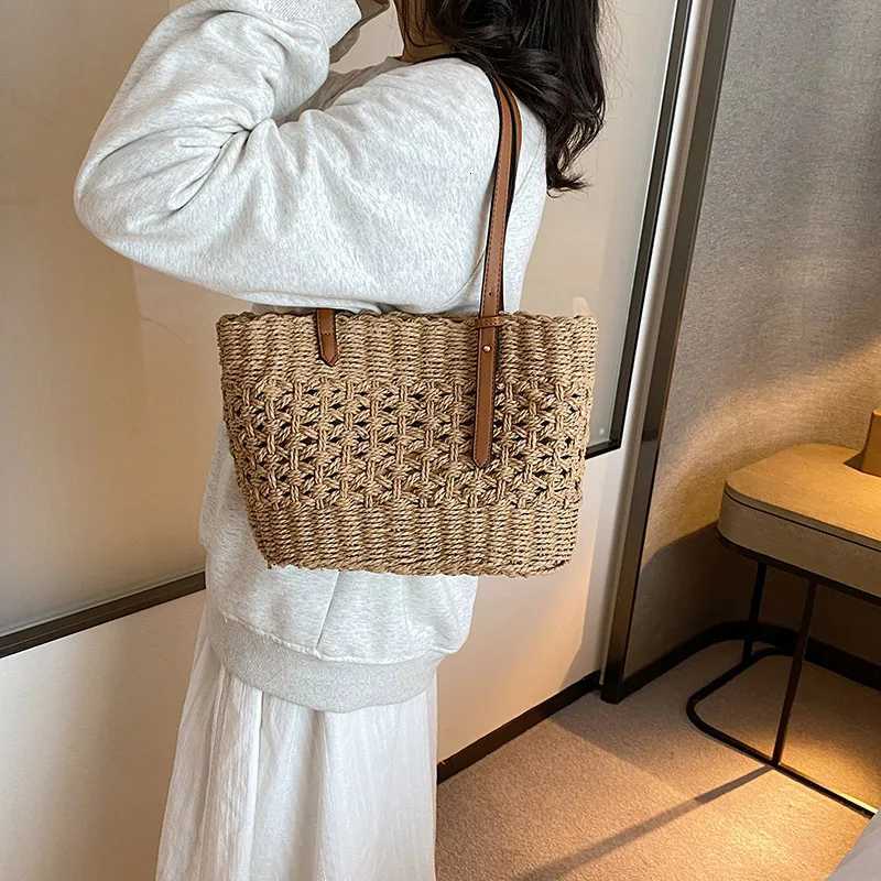 Solid Color Large Capacity Womens Beach Vacation Bag Top Handle Grass Woven Tote Bag Summer Basket Handbag M251216