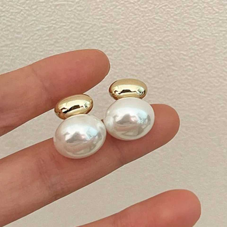 Yupsk French Gold Color Bean Spliced Flat Pearl Earring for Women Korean Fashion Smooth Pearl Ear Accessories Gift For New Year G251216