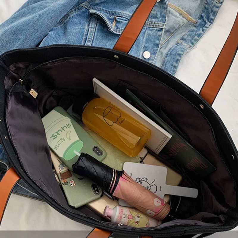 Design Crossbody Handbag Totes Female Vintage Large Capacity Messenger Bag For Women Fashion Canvas Shoulder Shopping Bag M251216