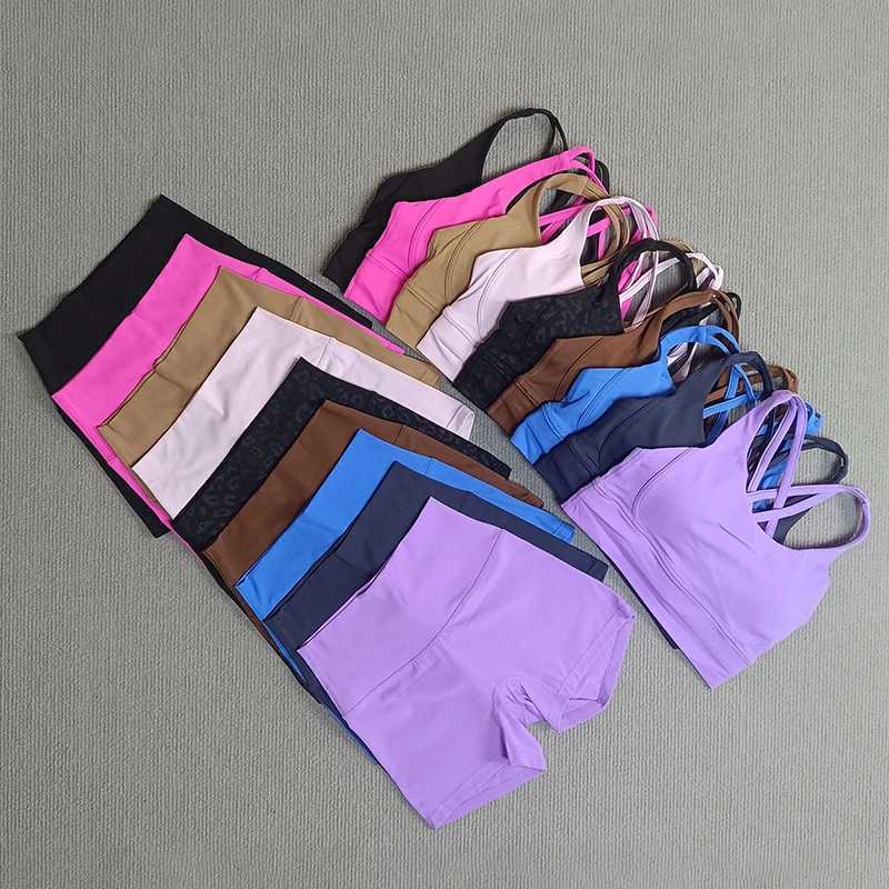 Womens Solid Color Soft Gym Yoga Set 2PC Cross Sport Bra And Cycling Short Legging Tracksuit for Comprehensive Training JogXJ251216