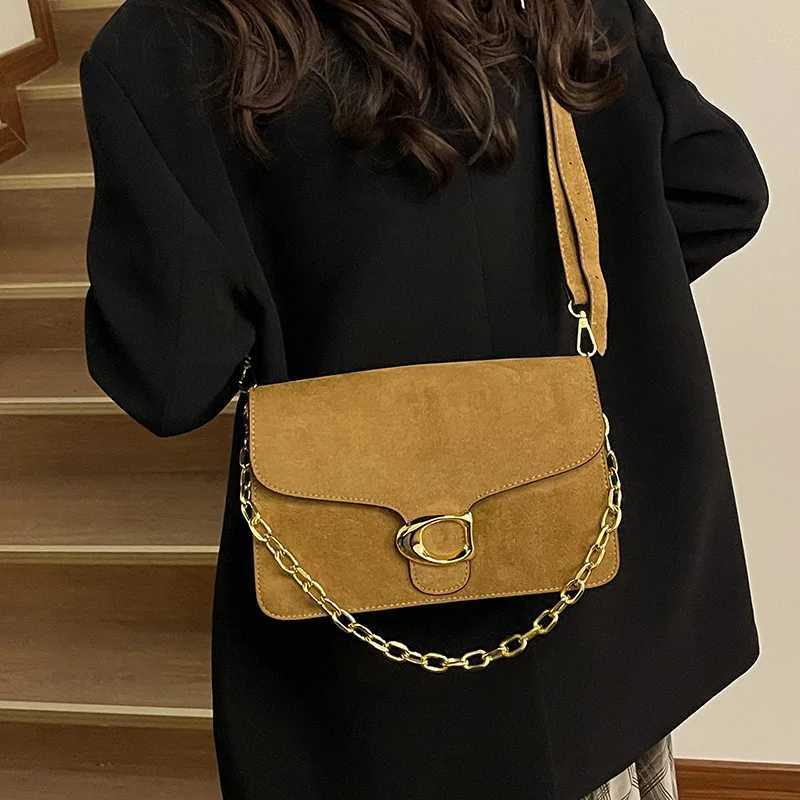 Large-Capacity Handbags New Niche Chain Shoulder Bag Versatile Crossbody for Everyday Style Bags for Women M251216