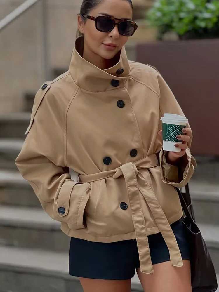 TFMLN Autumn New Women Double Breasted Short Trench Coat With Belt Elegant Stand Collar Street Windbreaker Female Chic OutwearsT251216