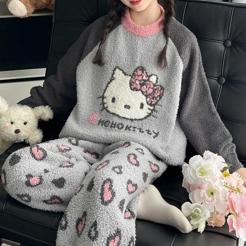 Sanrio Girl Hello Kittys Child Pajamas Suit Autumn Winter New Coral Fleece Lounge Clothes Kawaii Childrens Clothing Coat for Kids H251216