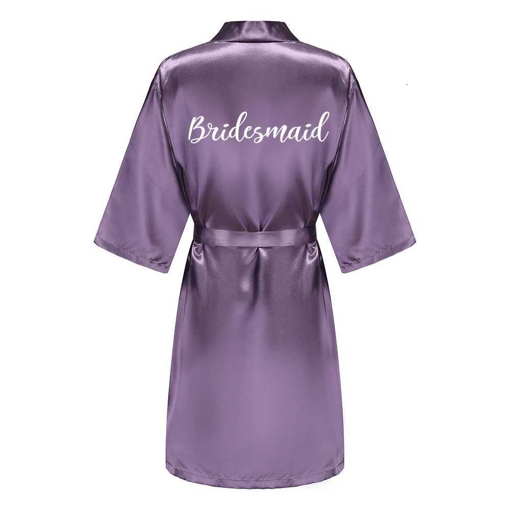 New Bathrobe Bride Satin-Silk Robe Women Bridal Party Sister Team Mother Shower Gift Bridesmaid Wedding Short Robes YE7883 C251216