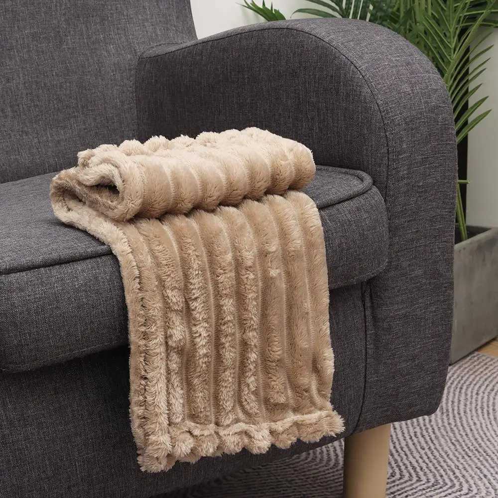 New Double Sided Warm Blanket Warm Skin-Friendly Conditioning Quilt Solid Color Ultra Soft Plush Striped Blankets H251216 - view 4