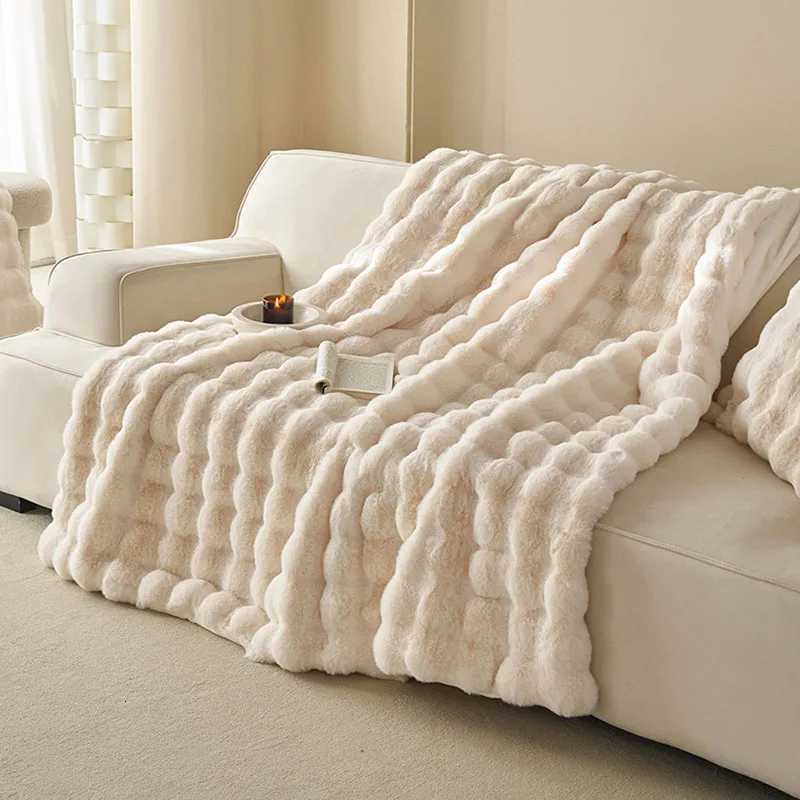 High Quality Faux Rabbit Fur Blanket Thick Warm Solid Color Sofa Cover Blanket High End Comfortable Quilt for Autumn Winter H251216 - view 3