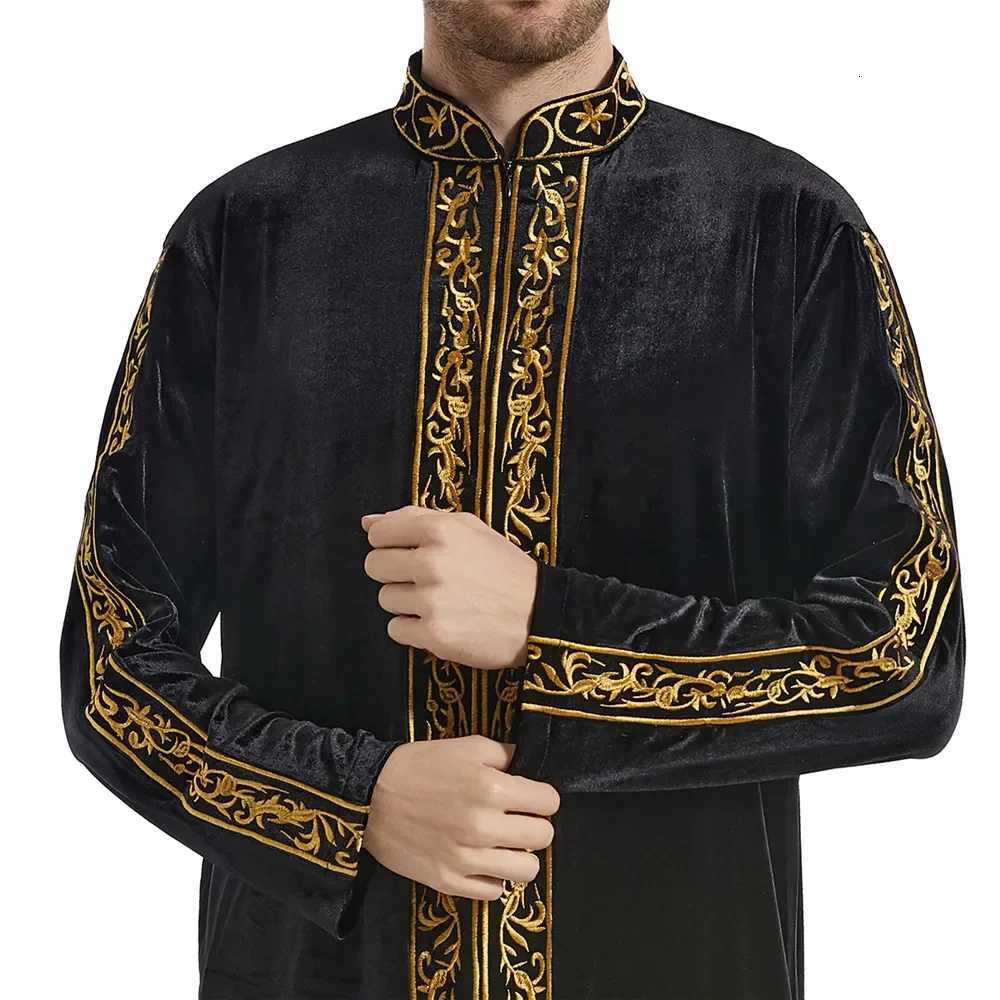 Middle East Muslim Gold Velvet Embroidery Mens Robe Arabian Islamic Prayer Dress National Costume Noble Luxury Long-sleeved Top W251216