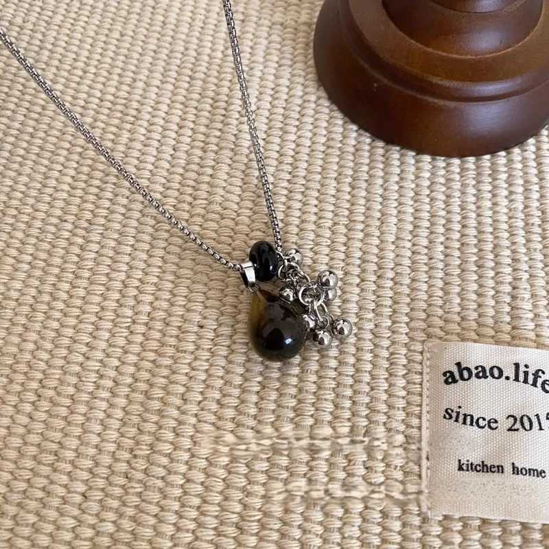 Natural Spotted Tiger Eye Stone Necklace for Women Vintage Water Droplet Grape Pendant Long Chain Necklaces Female Accessories M251216