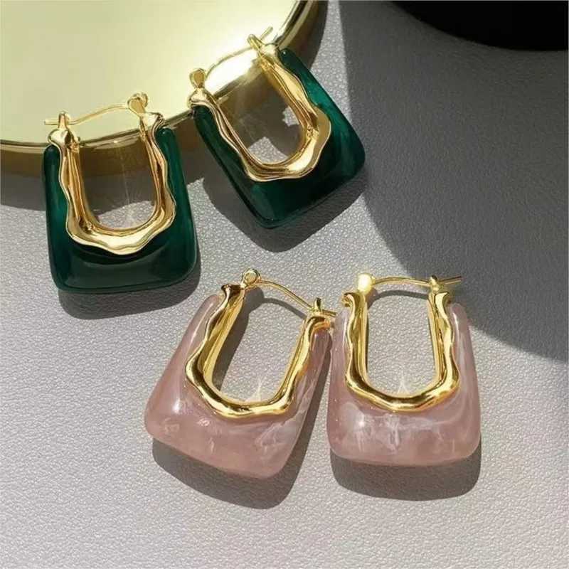 Elegant Vintage U-Shaped Hoop Earrings for Women Golden-Tone Finish Resin Inlay Stylish Earring Party Jewelry Gifts G251216