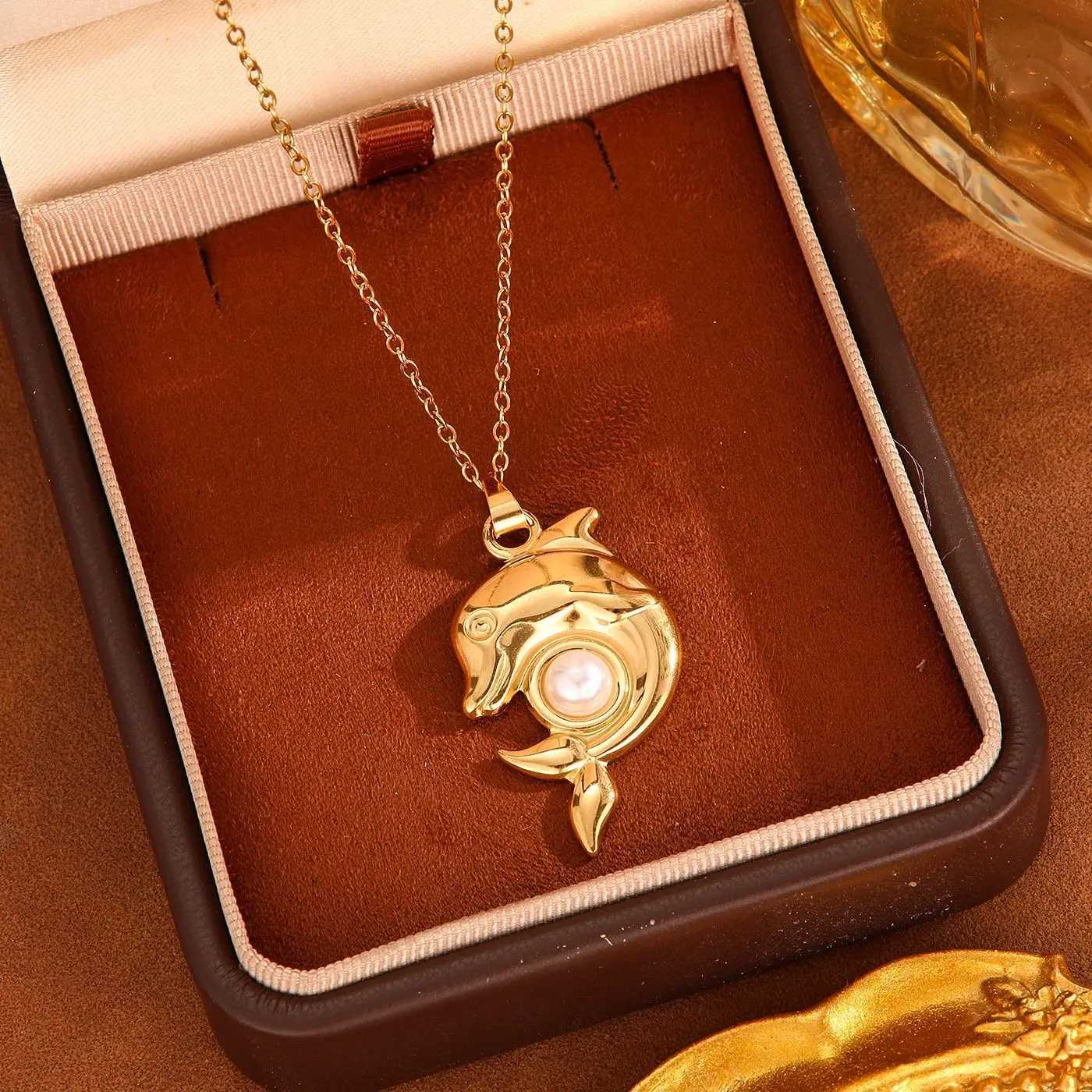 Stainless Steel Summer Sea Beach Wind Necklace Womens Micro Beads Dolphin Pendant Necklace M251216