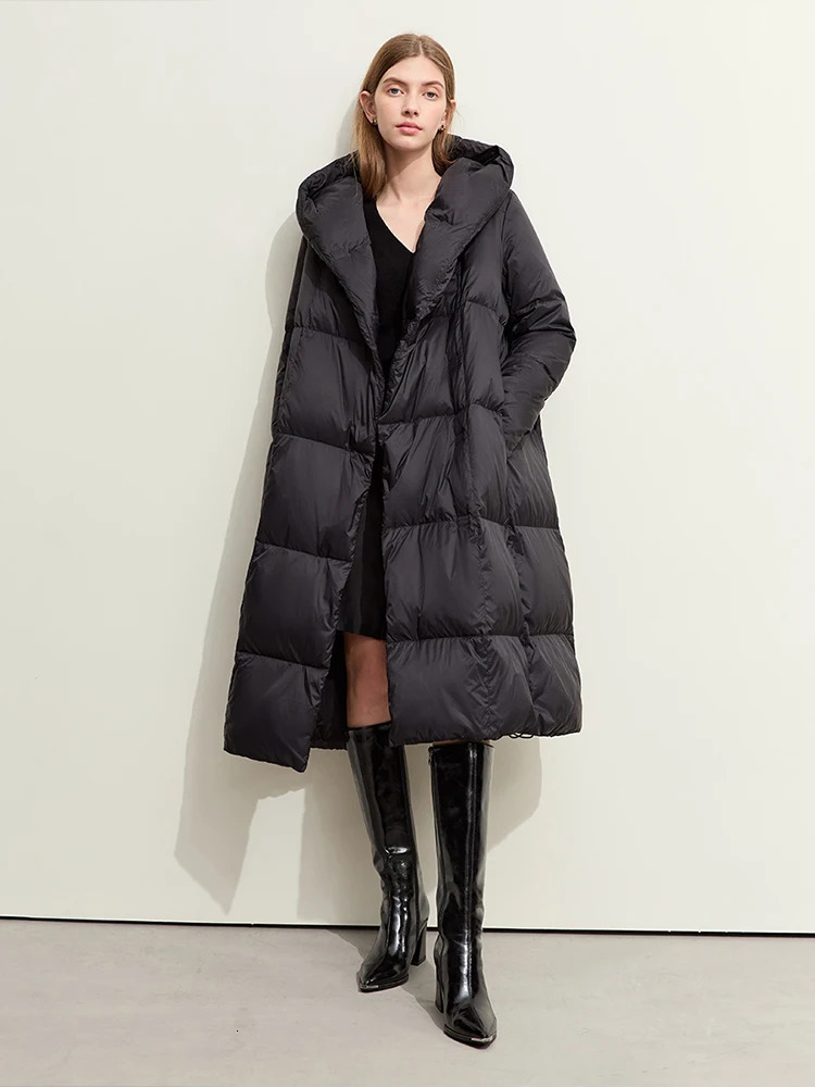 AMII Minimalist 2024 Down Puffer Coat For Women Winter Long Bread Coat Light Thick Warm Quality Fashion Outerwear 12324060 251216