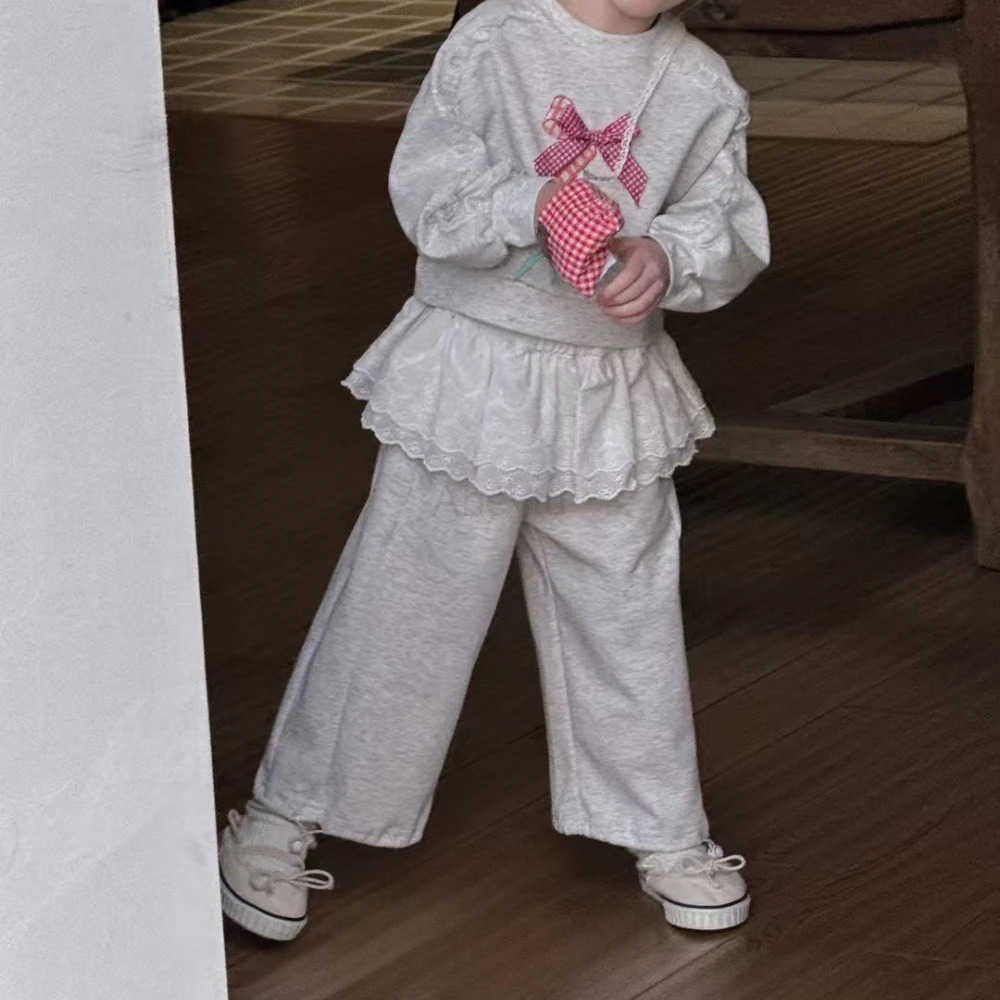 Sanrio Autumn Fashion New Childrens Clothing 3-7 Years Korean Version Gray Girls Sets Lace Bow Decoration Long Sleeved ShirtPants H251216